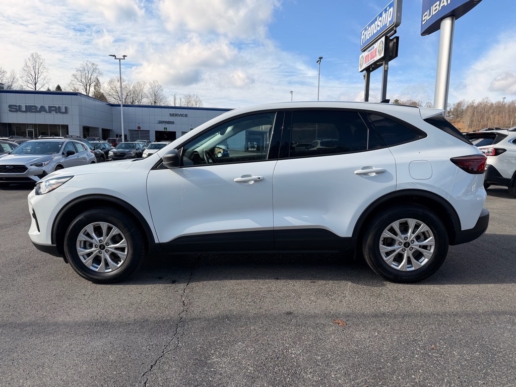 2025 Ford Escape Active photo 2