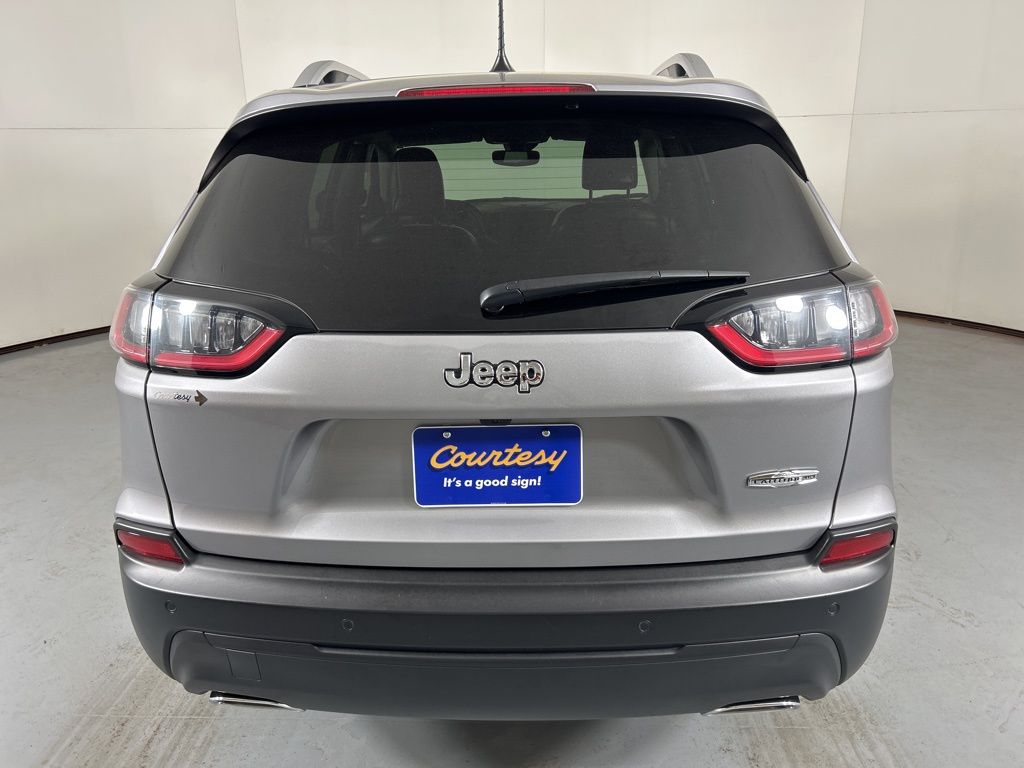 2021 Jeep Cherokee Latitude Lux photo 8