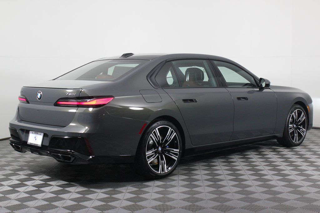 2025 Bmw 760i 760i xDrive photo 2