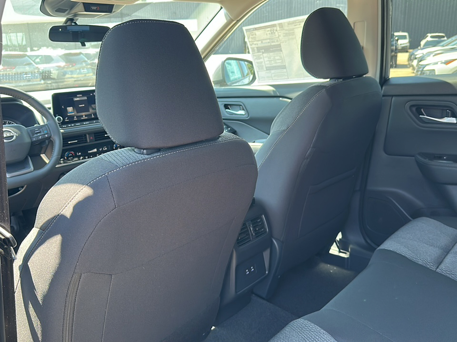 2026 Nissan Rogue SV photo 3