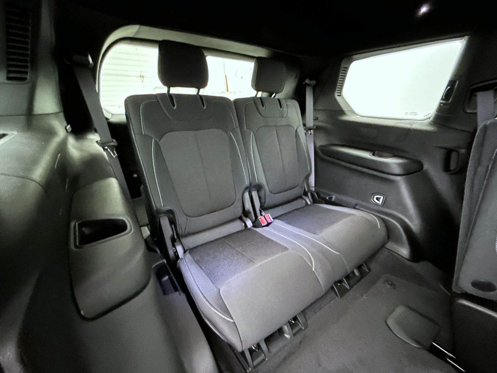 2025 Jeep Grand Cherokee Laredo photo 18