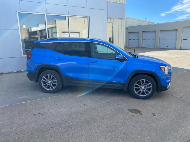 Used 2024 GMC Terrain SLT with VIN 3GKALVEG5RL135607 for sale in Kansas City