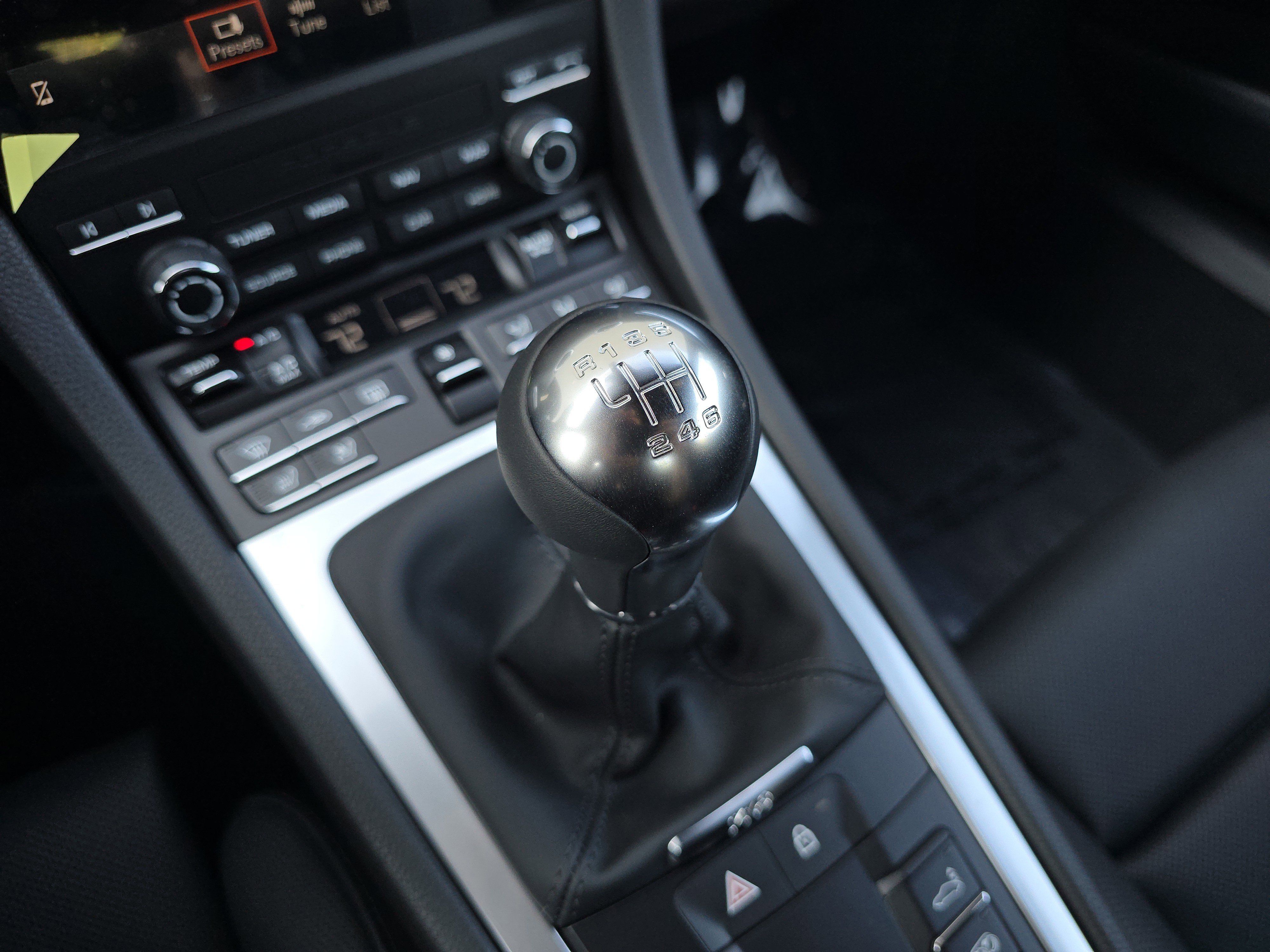 2025 Porsche Cayman GTS 4.0 photo 2