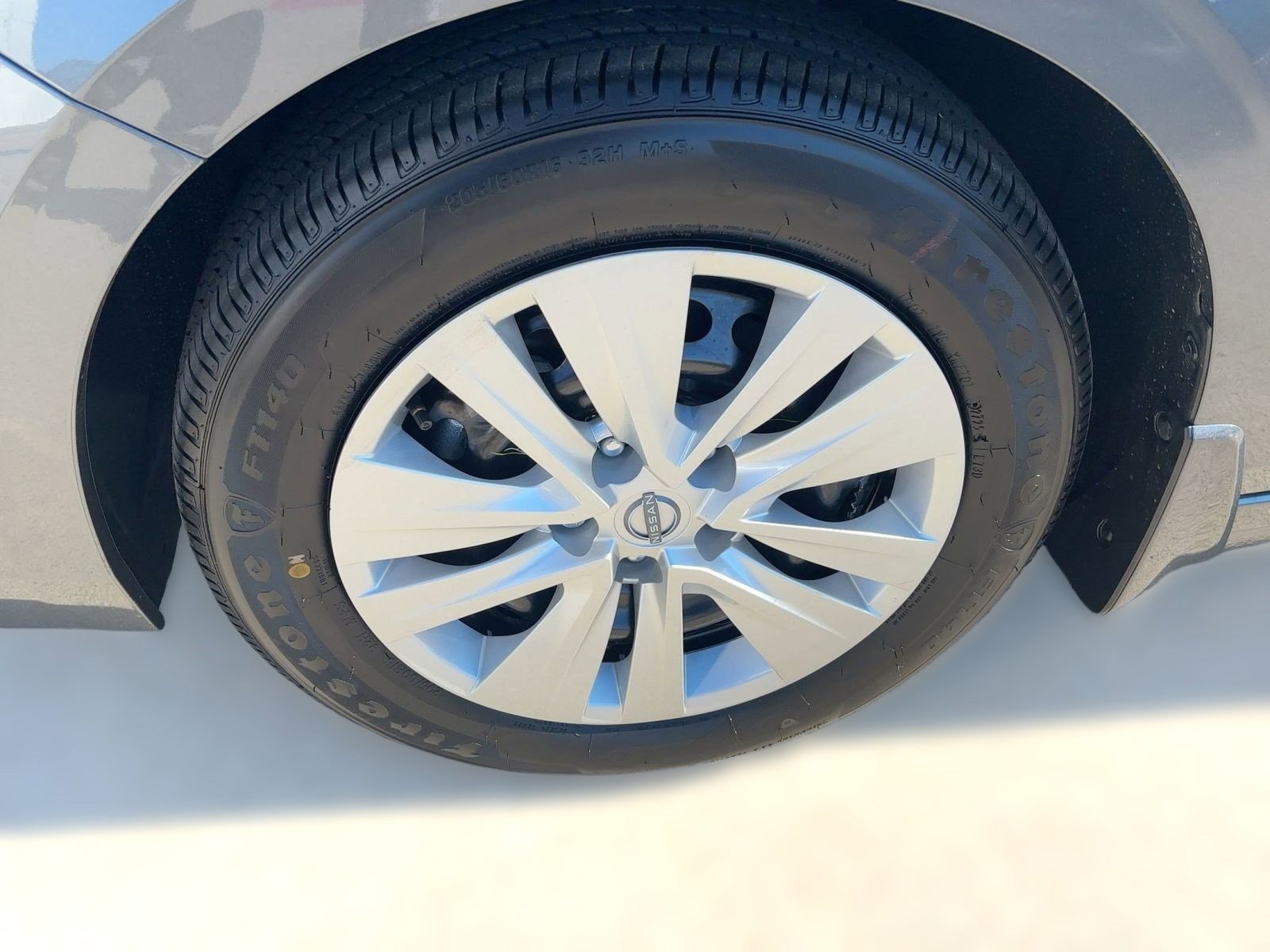 2025 Nissan Sentra S photo 12