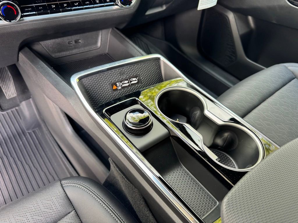 2026 Chevrolet Equinox LT photo 13