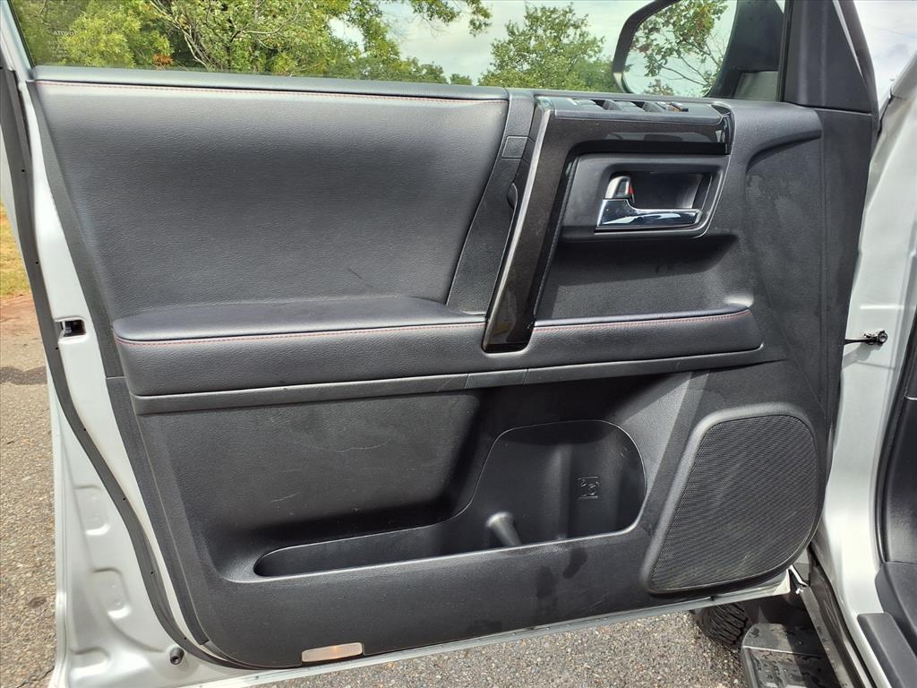 2024 Toyota 4Runner TRD photo 4
