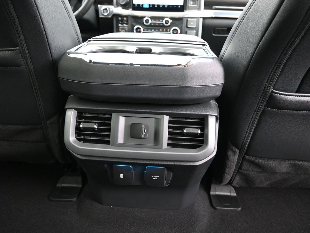 2025 Ford F-150 Lariat photo 29