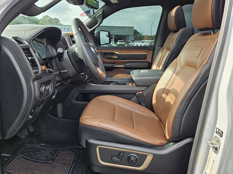 2024 Ram 1500 Laramie Longhorn photo 5