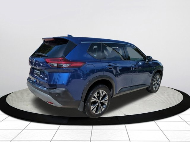 2021 Nissan Rogue SV photo 3