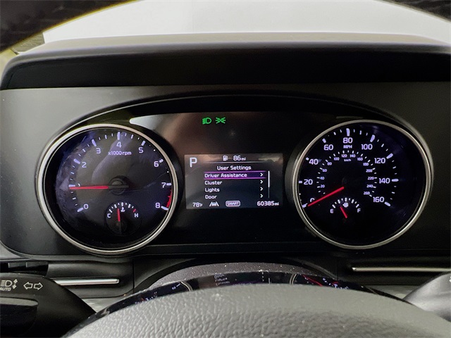 2024 Kia Carnival LX photo 13