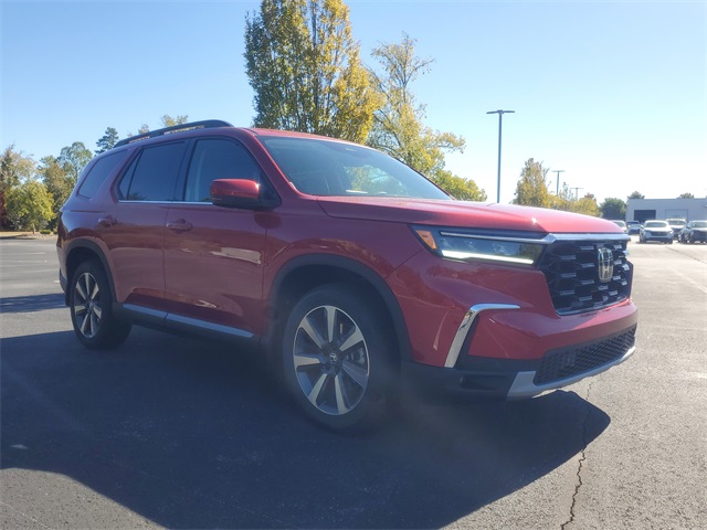 2025 Honda Pilot Touring photo 3