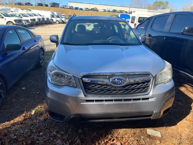 2015 Subaru Forester 2.5i Premium photo 3