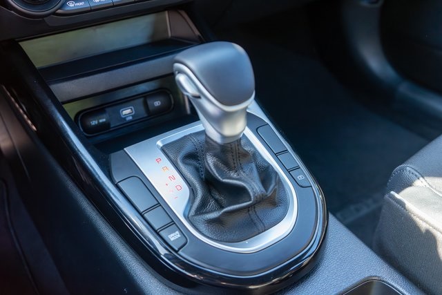 2023 Kia Forte GT-Line photo 18