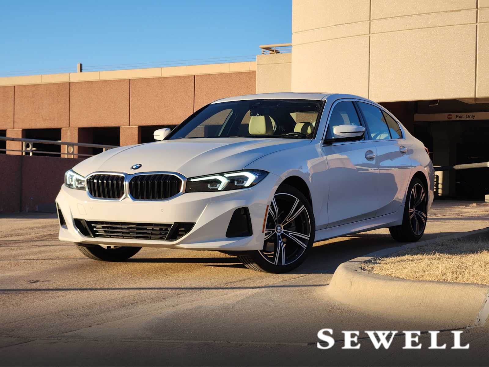 2024 BMW 3 Series 330i