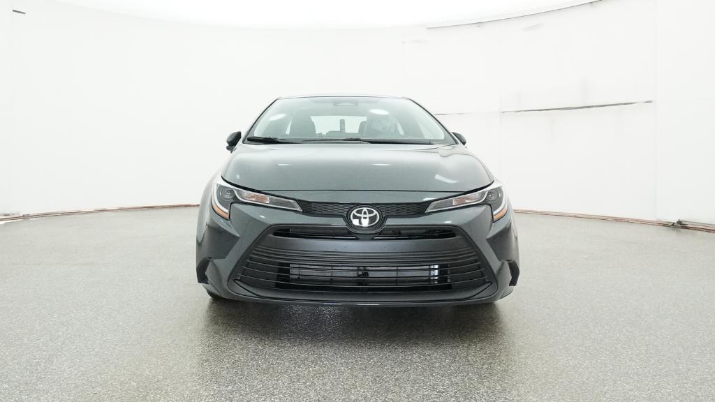 2026 Toyota Corolla LE photo 3
