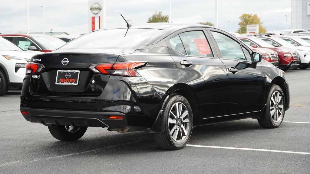 2025 Nissan Versa 1.6 S photo 4
