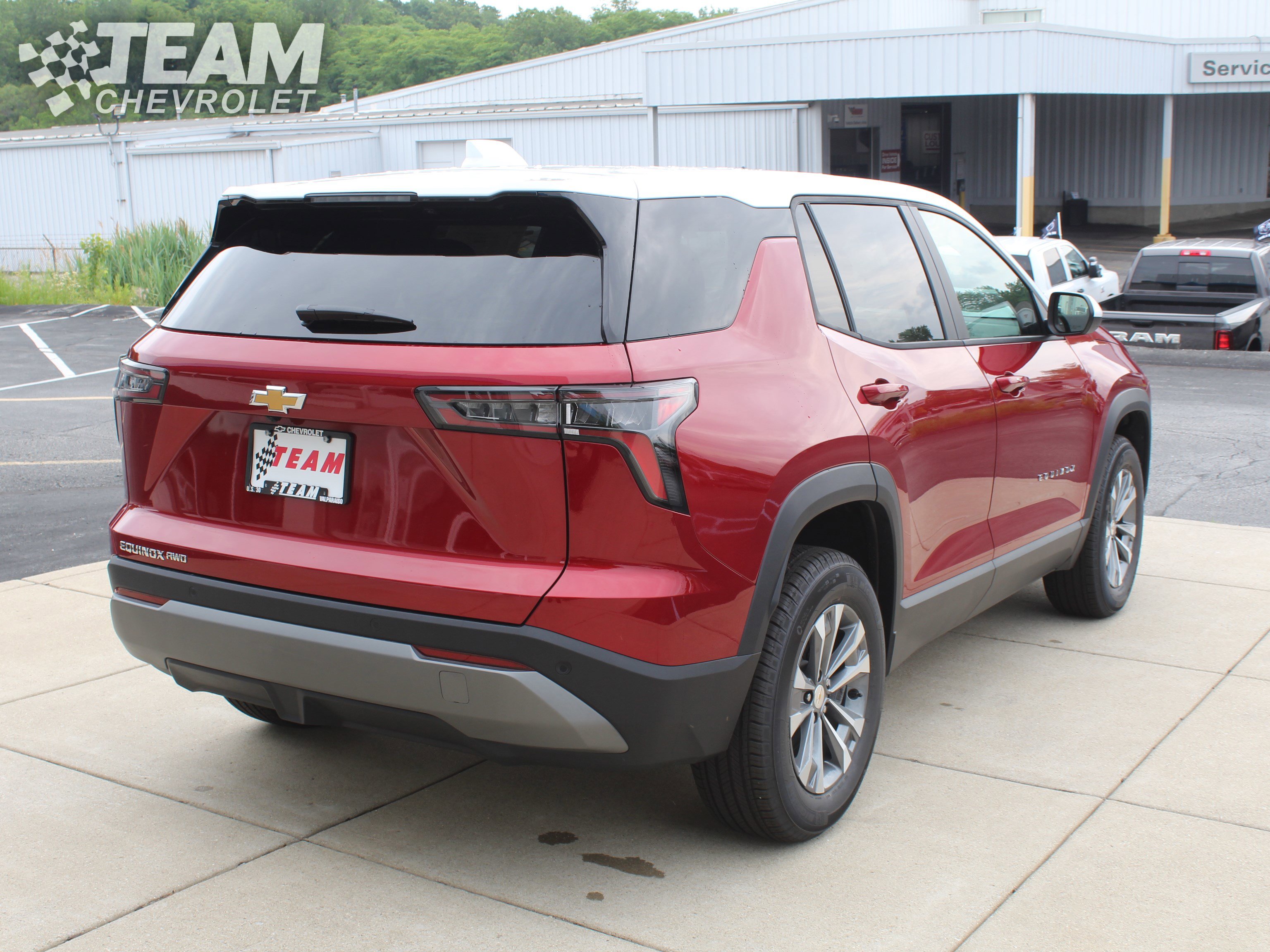 2026 Chevrolet Equinox LT photo 4