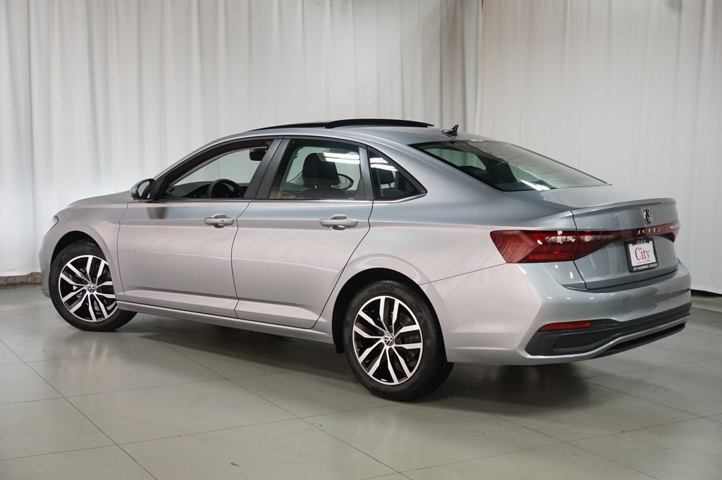 2025 Volkswagen Jetta 1.5T SE photo 7