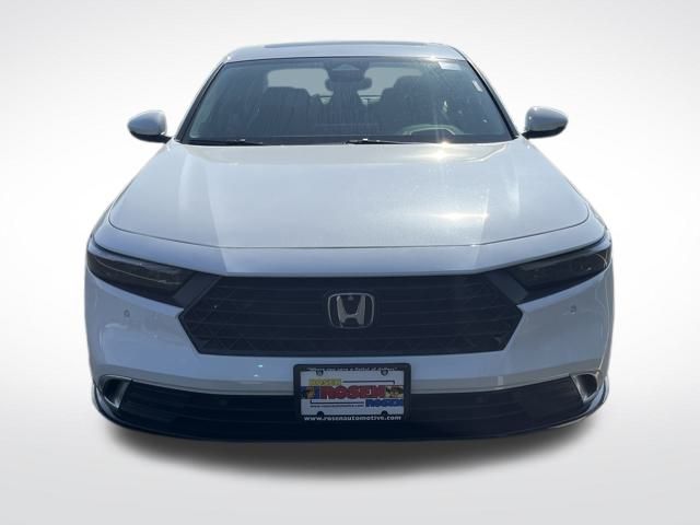 2025 Honda Accord Hybrid Touring photo 8