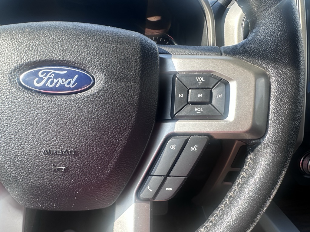 2020 Ford F-150 Lariat photo 8