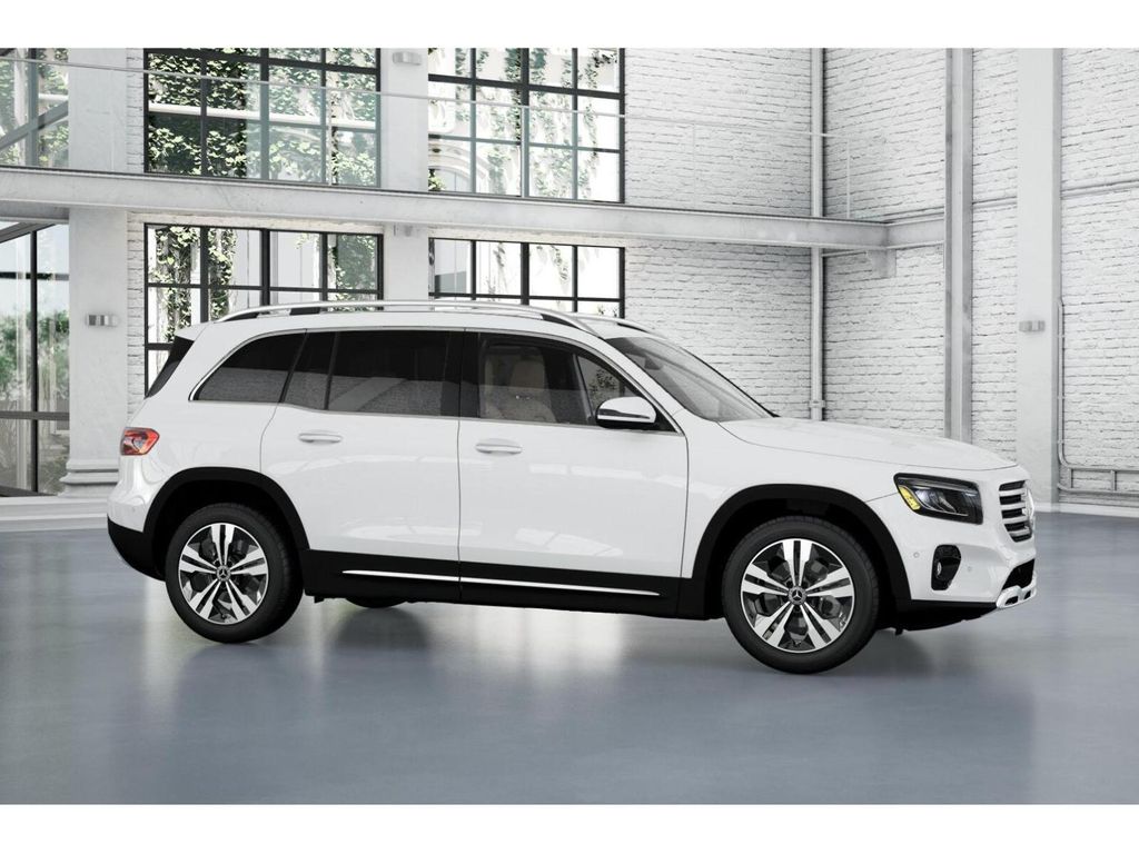 2025 Mercedes Benz GLB 250 4MATIC photo 13
