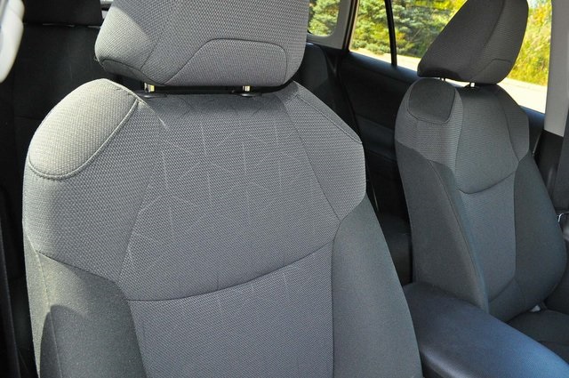 2025 Toyota RAV4 XLE photo 19