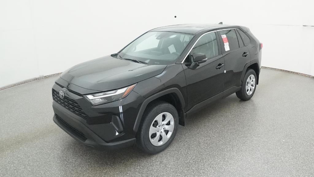 2025 Toyota RAV4 LE's photo