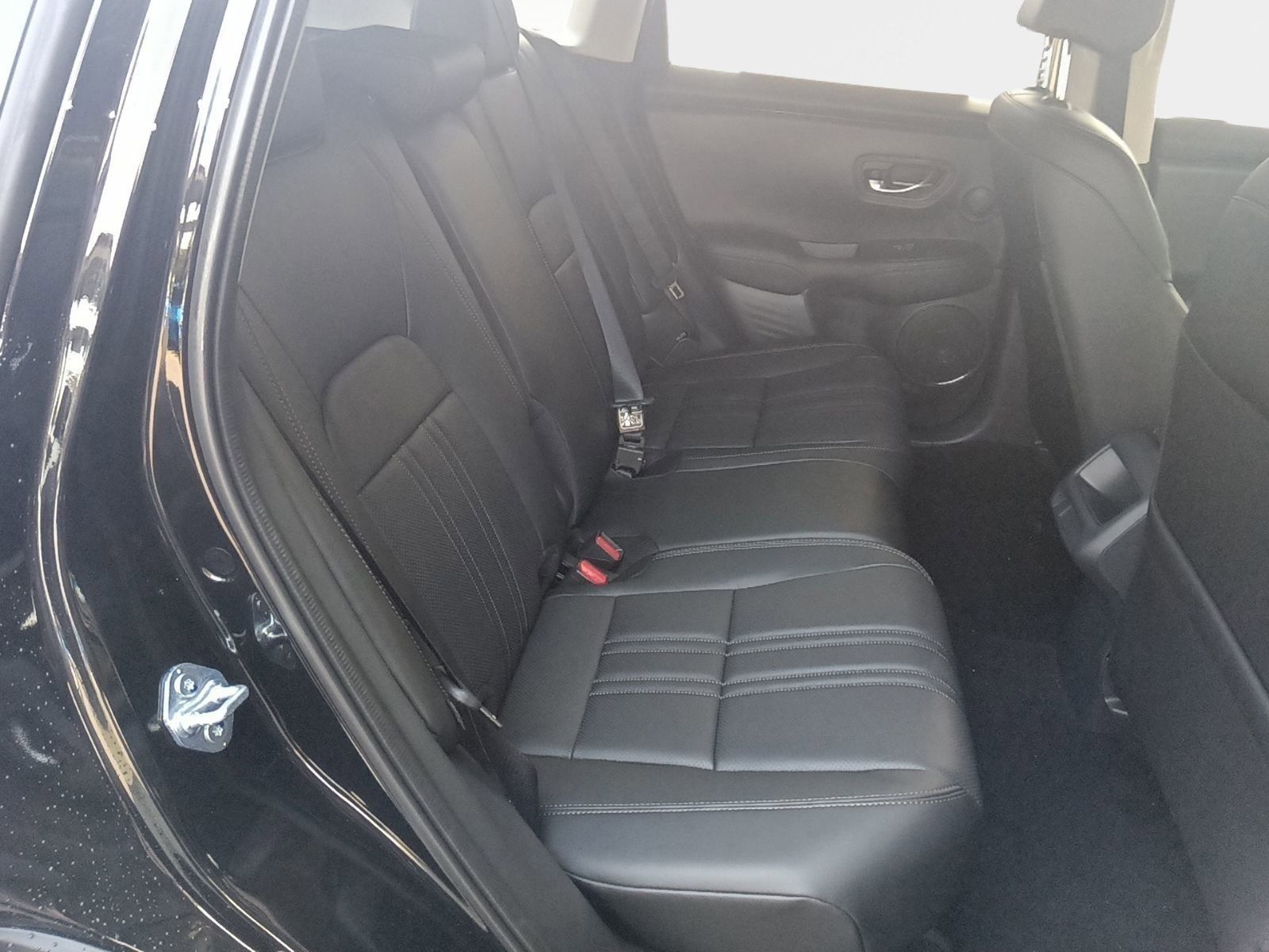 2026 Honda HR-V EX-L photo 26