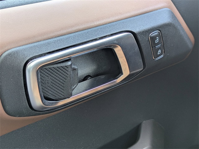 2021 Ford Bronco Outer Banks photo 19