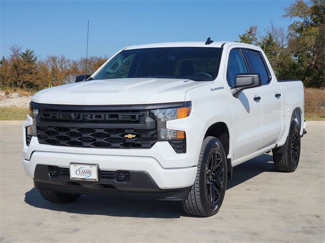 2026 Chevrolet Silverado 1500 Custom photo 2