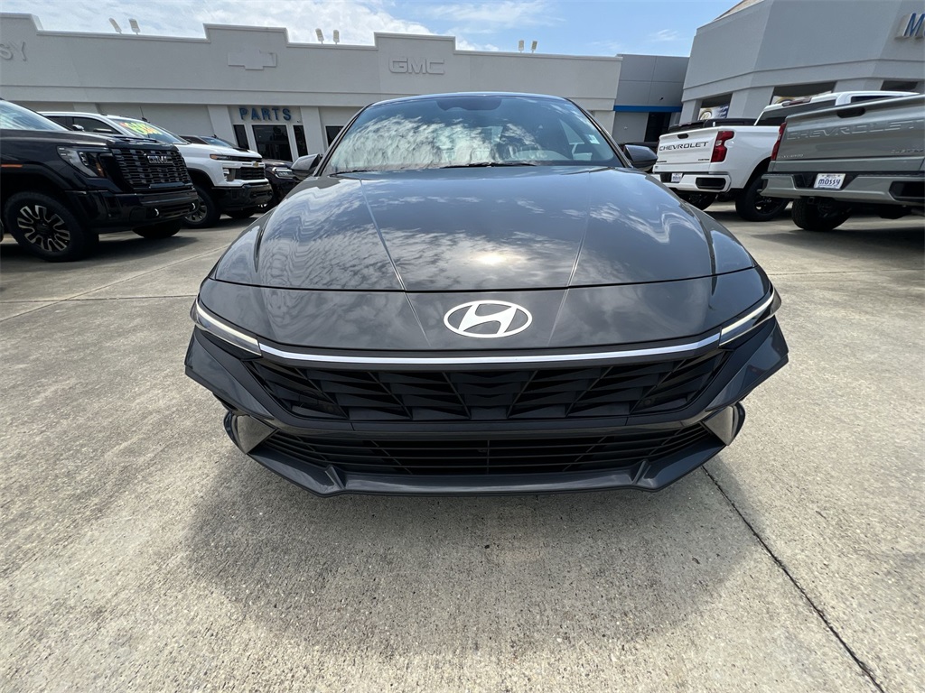2024 Hyundai Elantra SEL photo 36