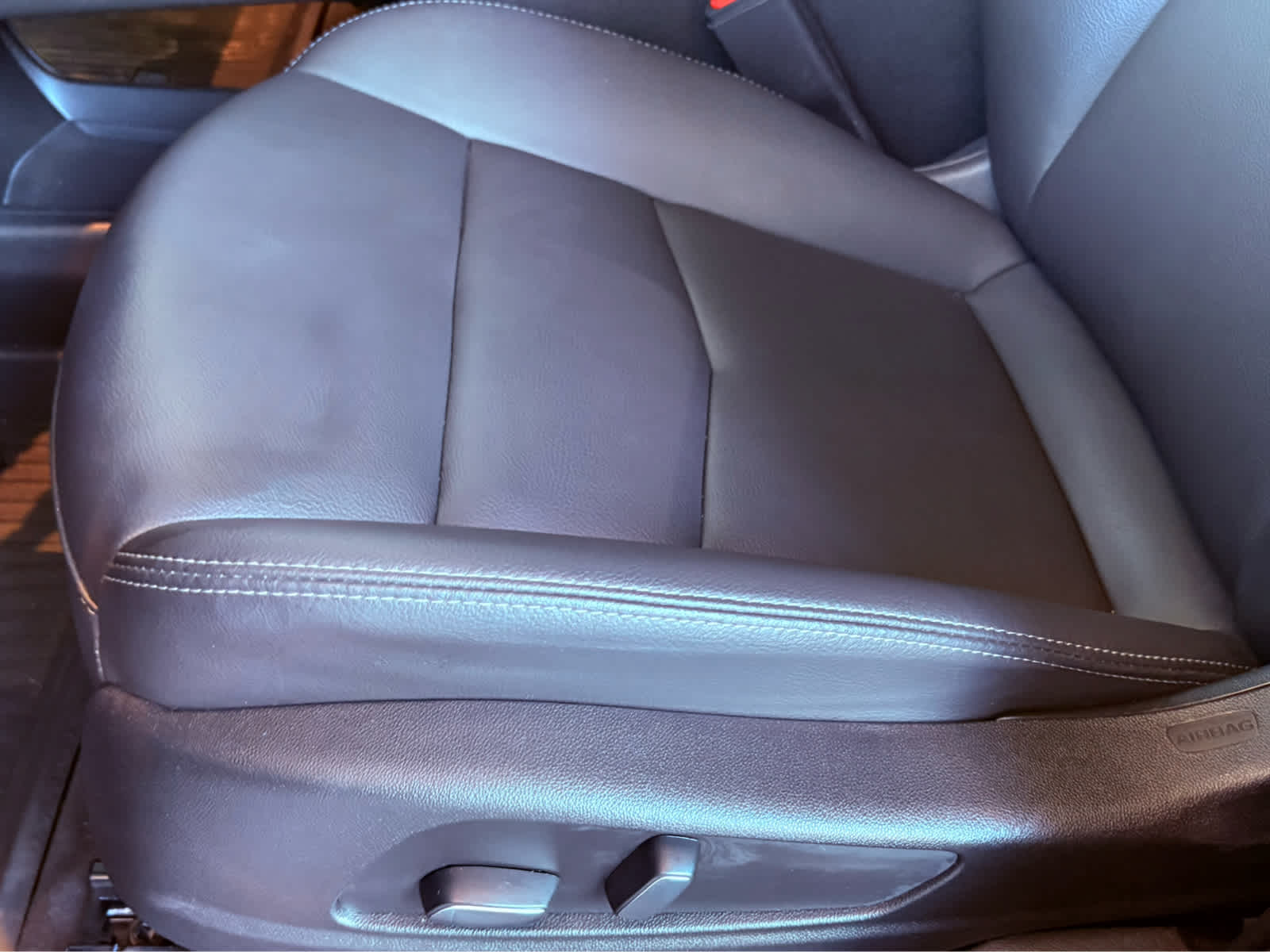 2025 Cadillac XT5 Luxury photo 17