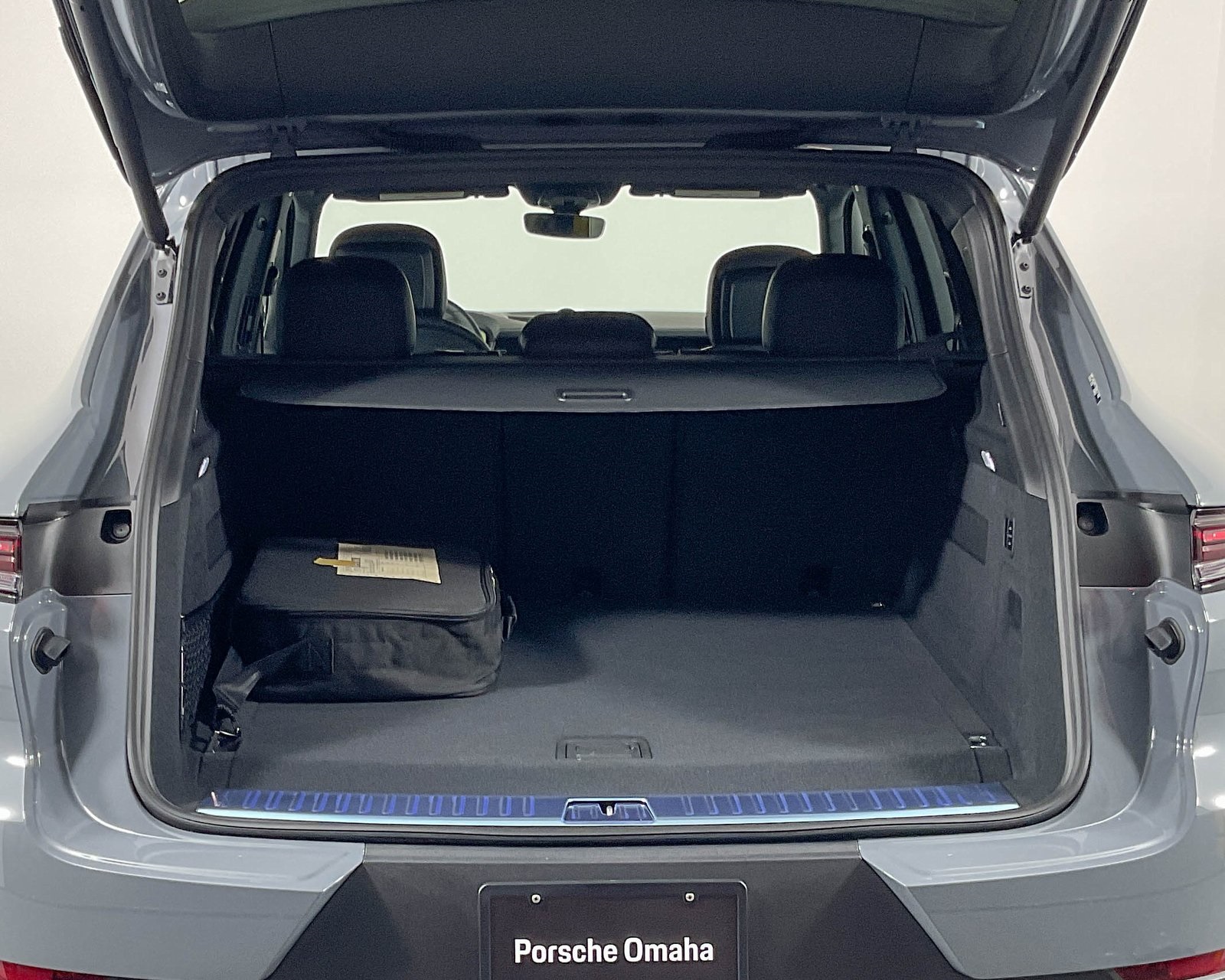 2025 Porsche Cayenne E-Hybrid photo 28