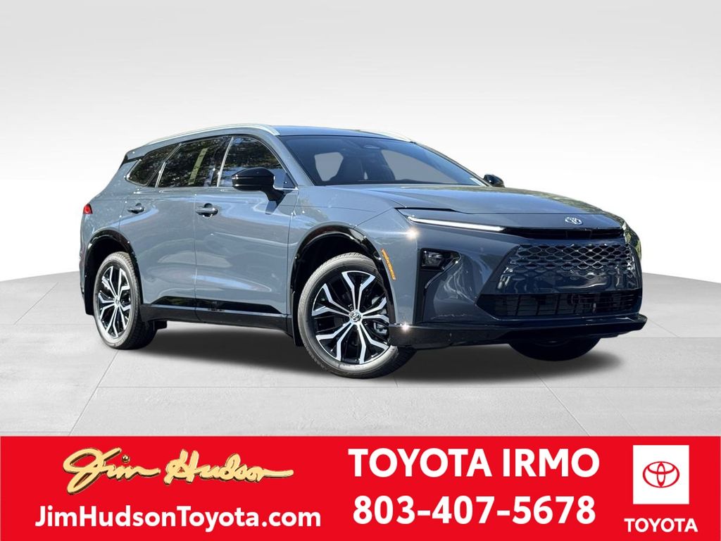 2025 Toyota Crown Signia XLE's photo