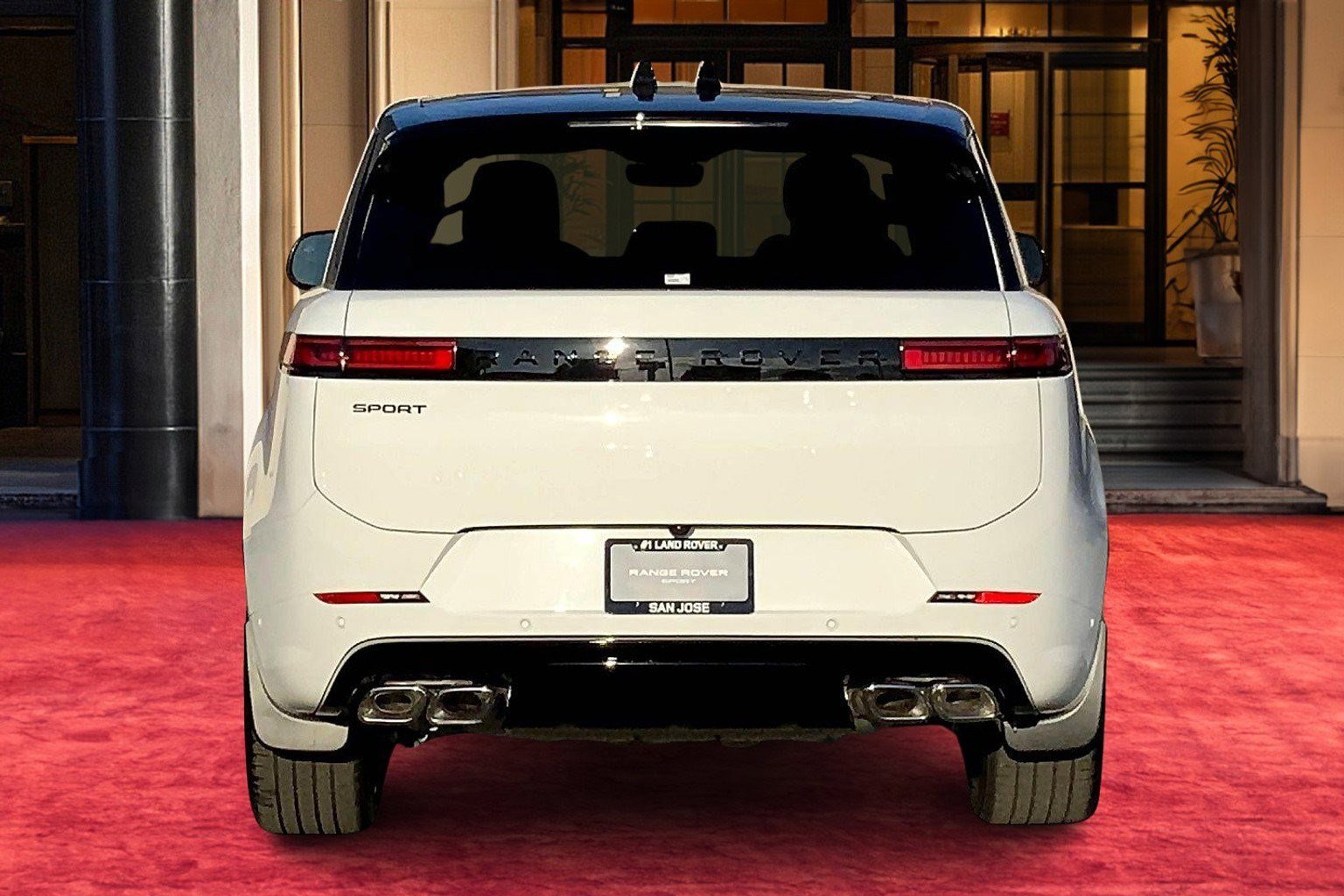 2025 Land Rover Range Rover Sport P530 Dynamic SE photo 4