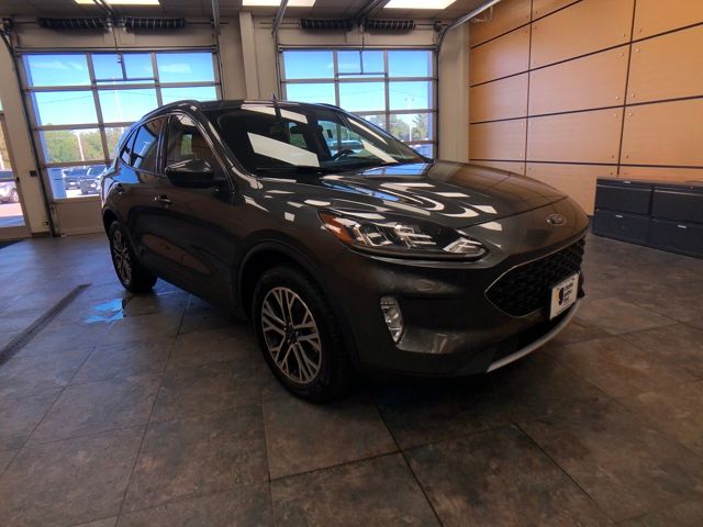 2020 Ford Escape SEL photo 2