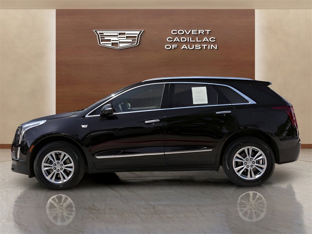 2025 Cadillac XT5 Luxury photo 2