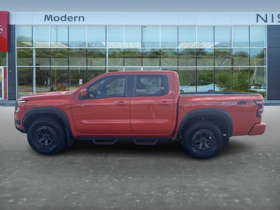 2025 Nissan Frontier PRO-4X photo 8