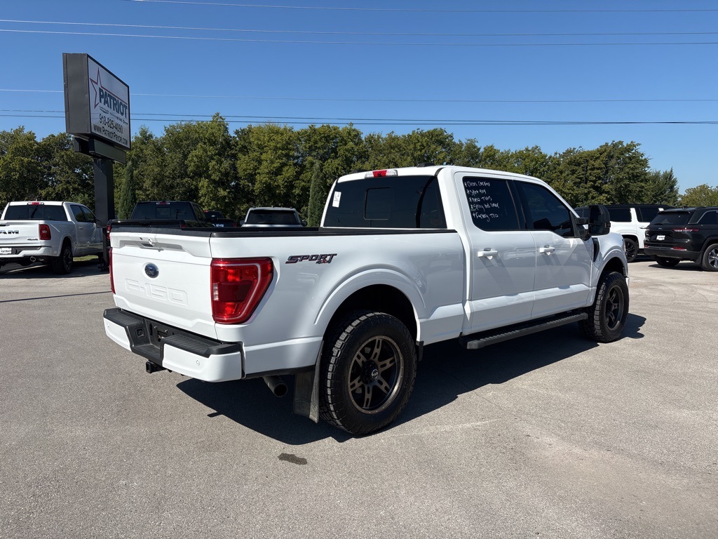2021 Ford F-150 XLT photo 3