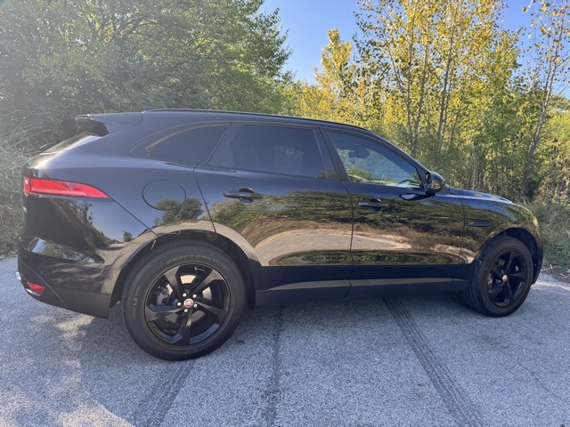 2019 Jaguar F-PACE Premium photo 5