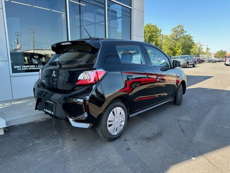 2024 Mitsubishi Mirage ES photo 3