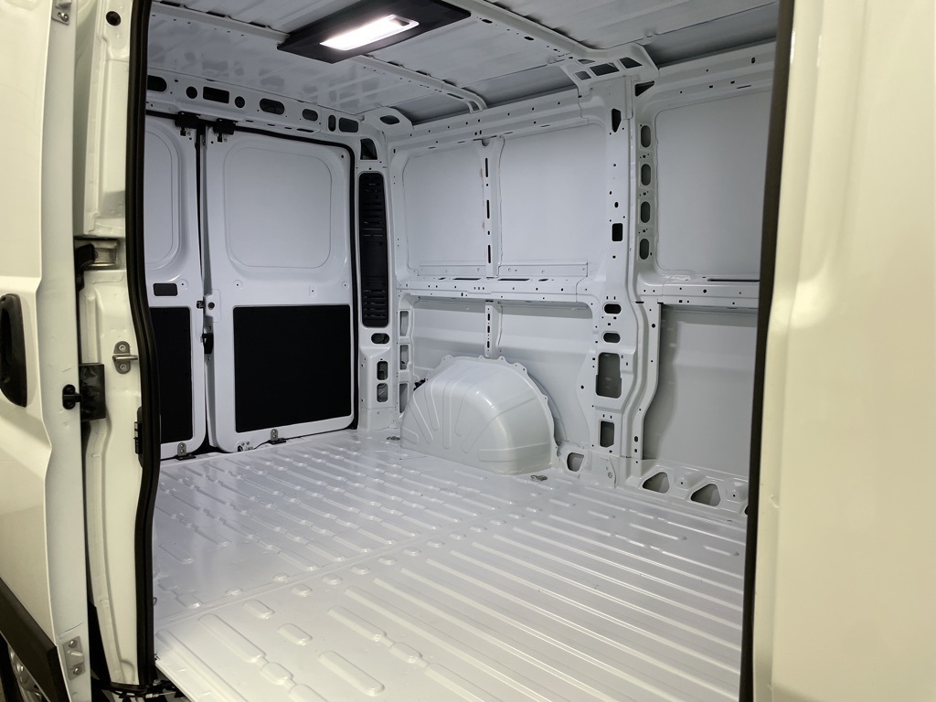 2026 Ram ProMaster 2500 photo 3