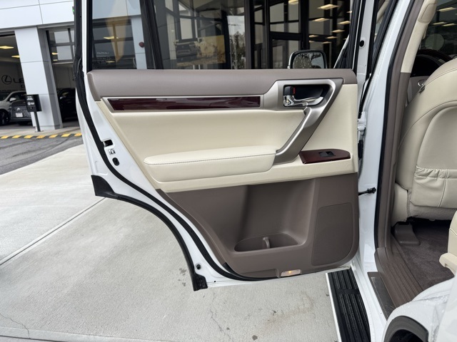 2018 Lexus GX 460 photo 16