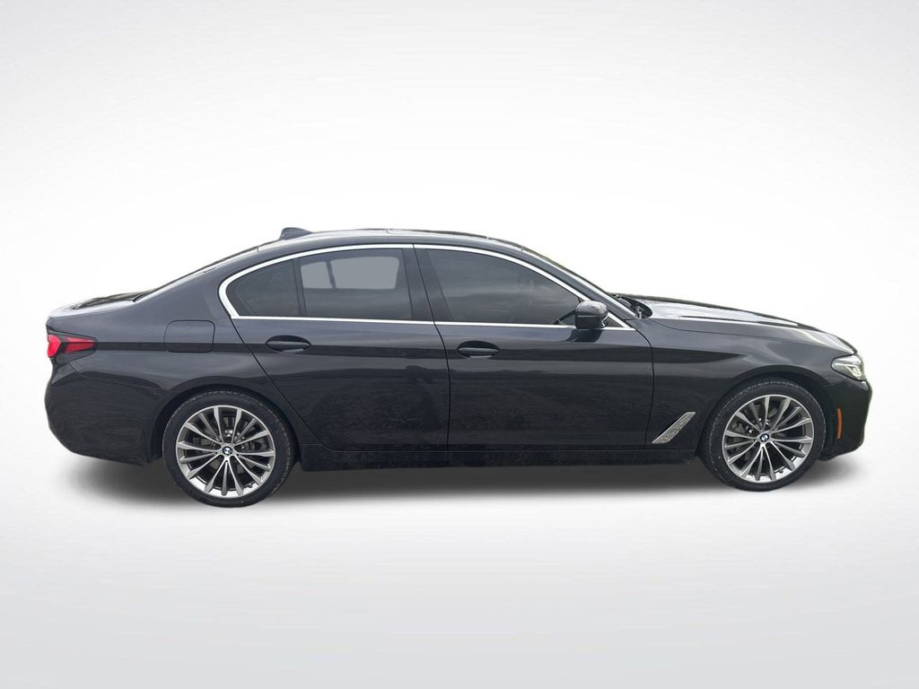 2023 Bmw 530i xDrive photo 2