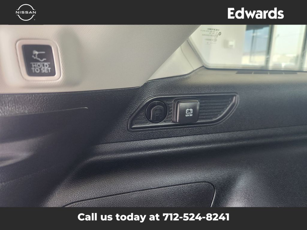 2023 Jeep Cherokee 4xe photo 11