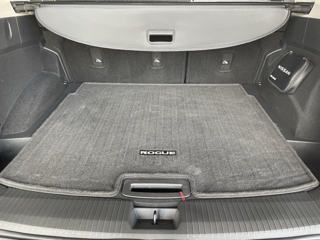 2023 Nissan Rogue SV photo 27