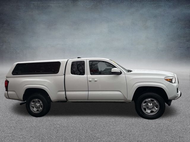 2020 Toyota Tacoma SR photo 3