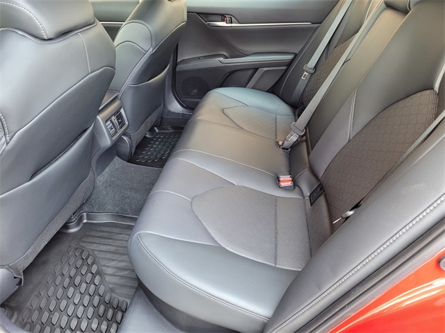 2024 Toyota Camry Hybrid XSE photo 18