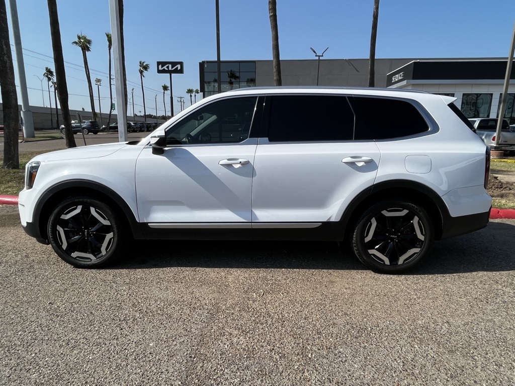 2023 Kia Telluride EX X-Line photo 3