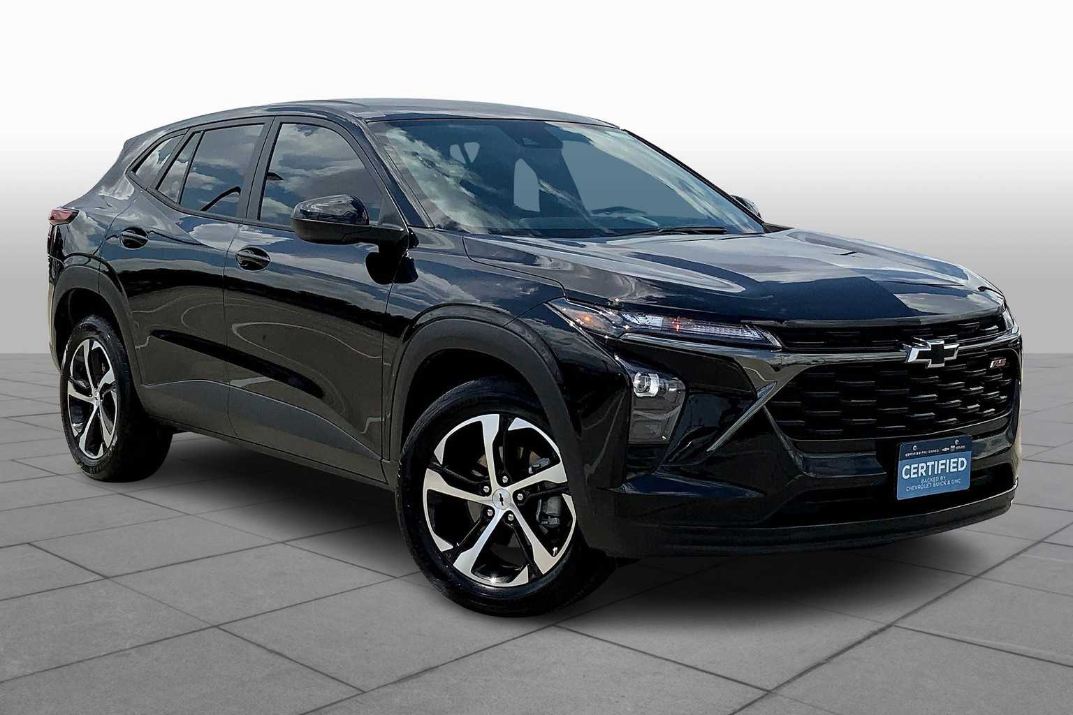 2024 Chevrolet Trax photo 2